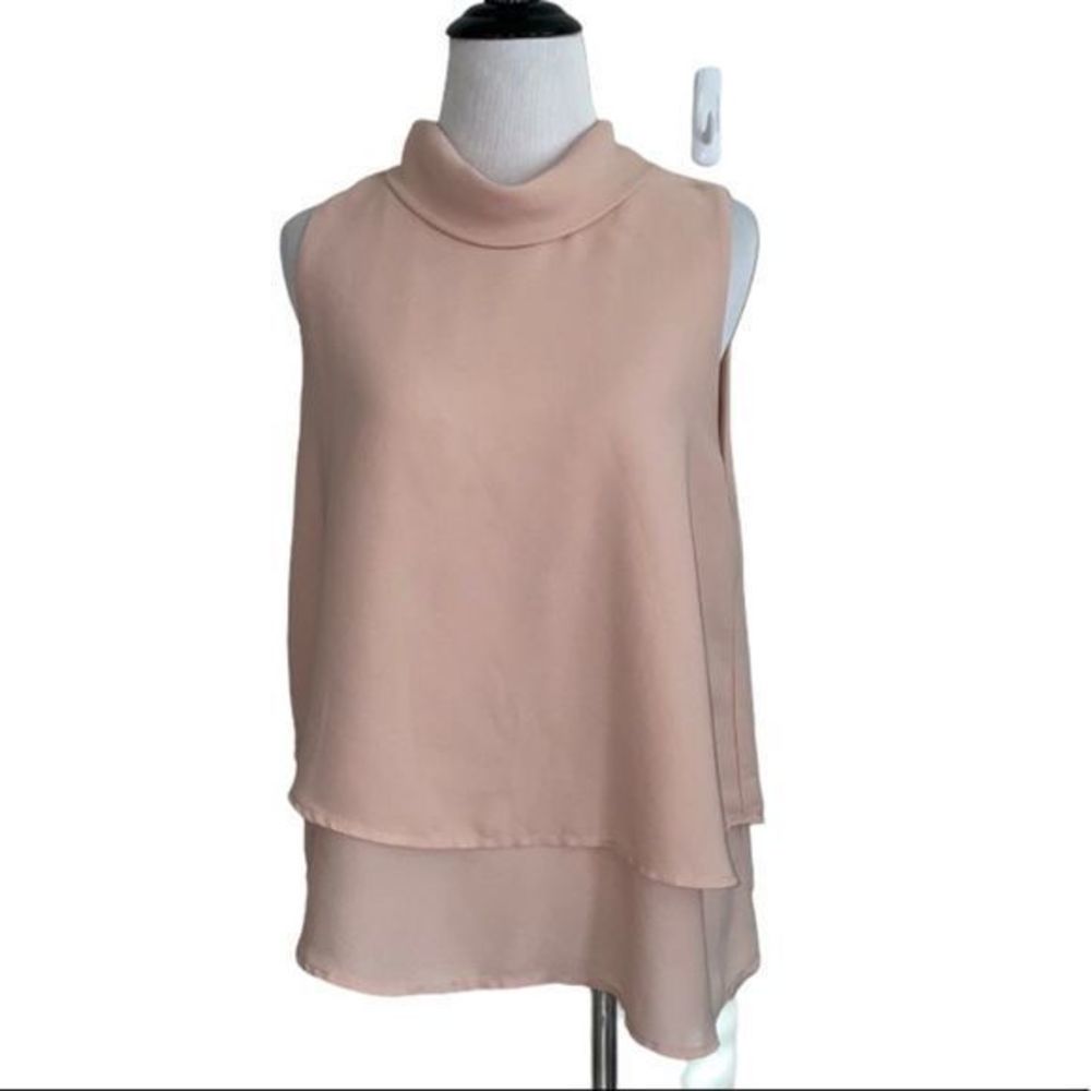 5/$30 🎈 Monteau medium pink turtleneck sleeveless blouse